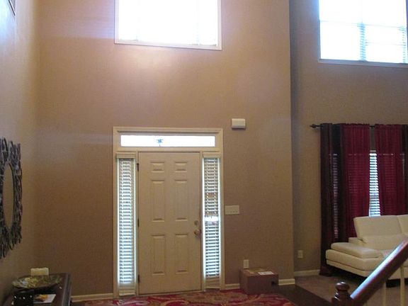 4th image of 47 White Pine Way
