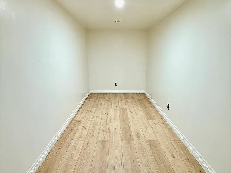 312 W 5th St #1205 — Photo 13