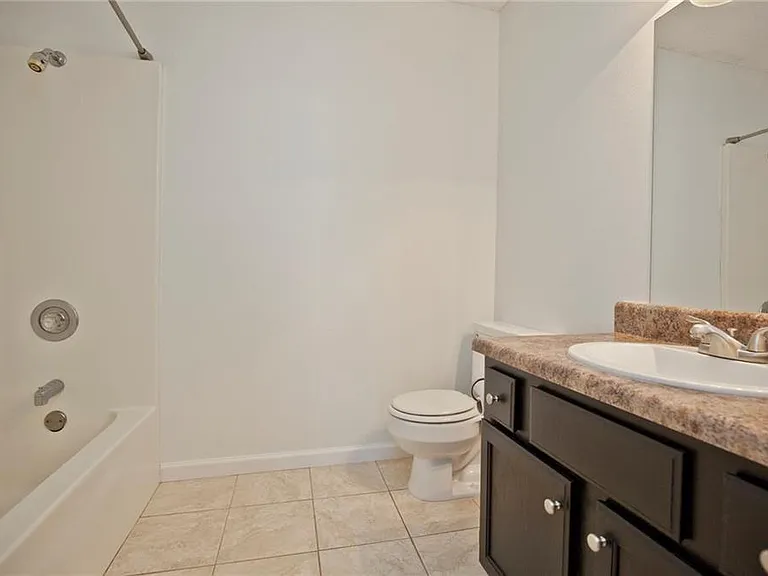 2504 SE 3rd St — Photo 11