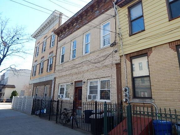 2nd image of 588 Onderdonk Ave