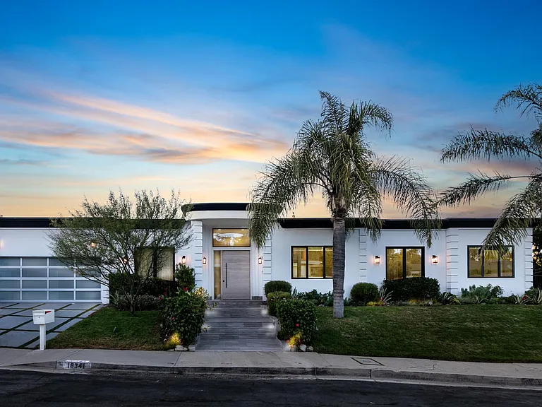 16341 Sloan Dr — Photo 47