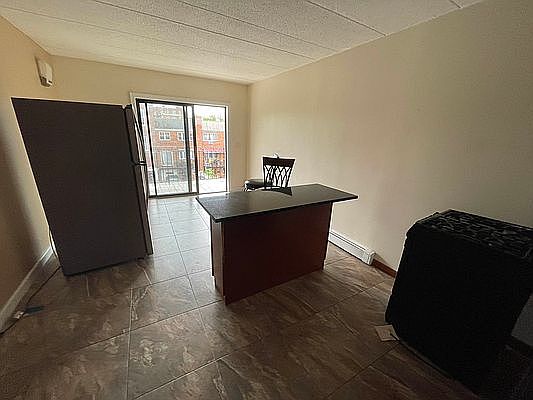 3rd image of 2125 21st Ave