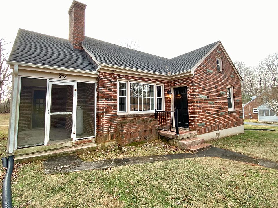 1st image of 218 Forest Ave
