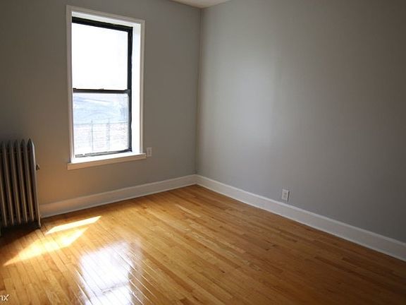3rd image of 700 Rogers Ave