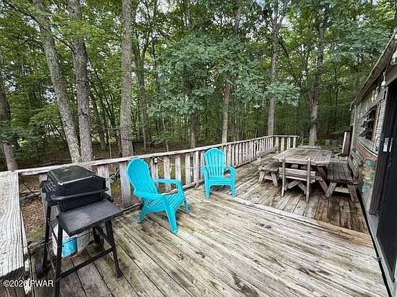 2nd image of 137 Locust Lake Dr