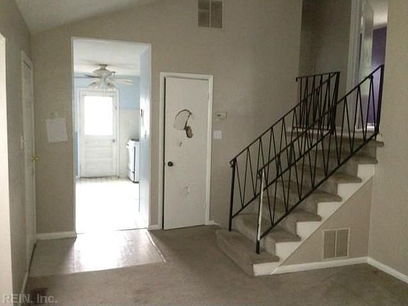 3rd image of 341 Opal Ave