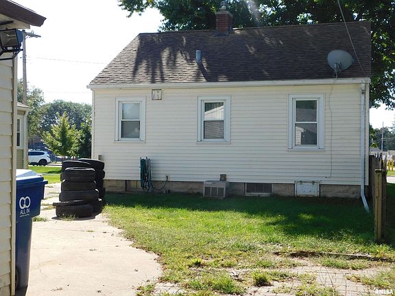 5th image of 3148 McKinley Ave
