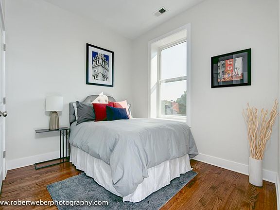 5th image of 2120 N California Ave #2S