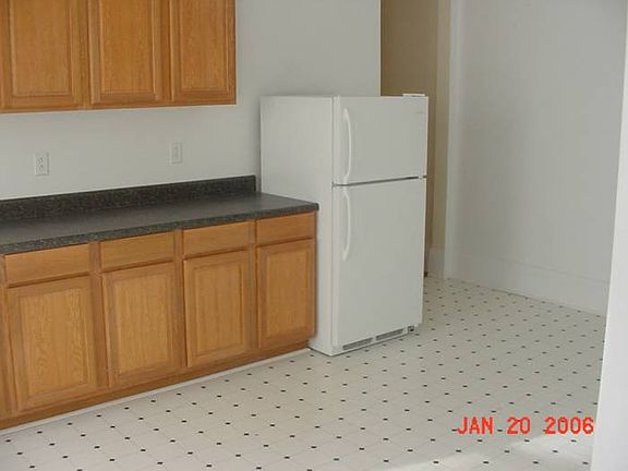 2nd image of 2810 Monument Ave APT 4