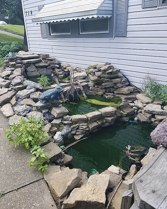 1st image of 714 Parkview Dr