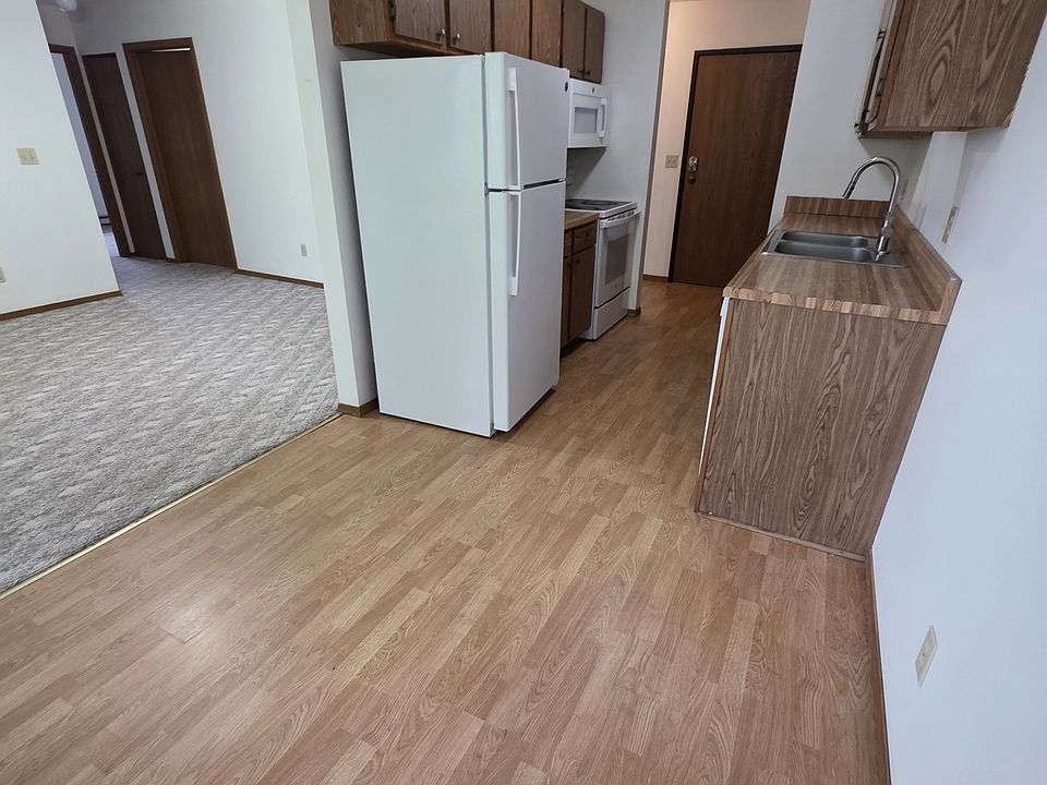 1st image of 440 Jersey Ave NE #12
