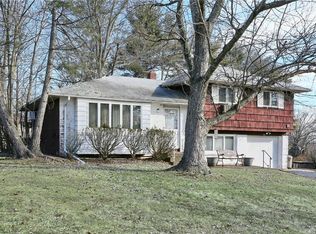 9 Briarcliff Dr, Monsey, NY 10952