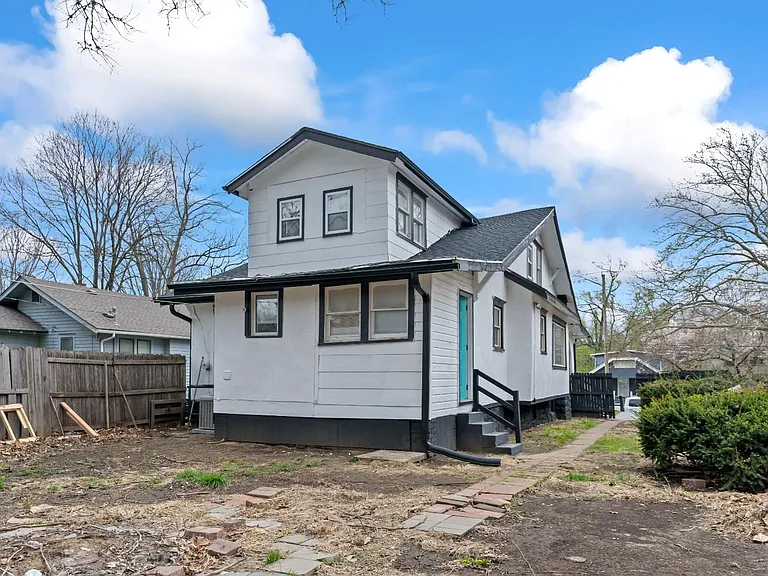 5408 Woodland Ave — Photo 33