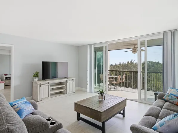 3910 Inverrary Boulevard #708-B, Lauderhill, FL 33319