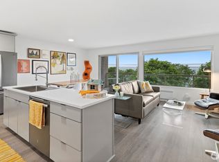 414 Boulevard St #203, Bellingham, WA 98225