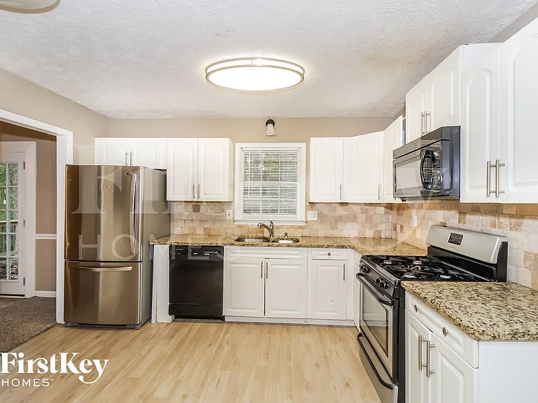 372 Teague Dr NW — Photo 8