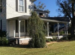 103 N Howard St, Chadbourn, NC 28431