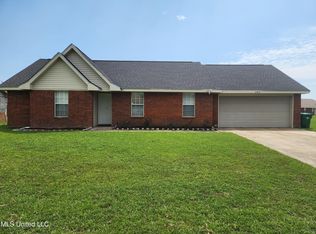 2312 Paula Cir, Ocean Springs, MS 39564