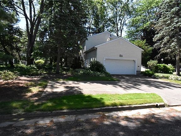 2nd image of 4305 Woodleigh Ln