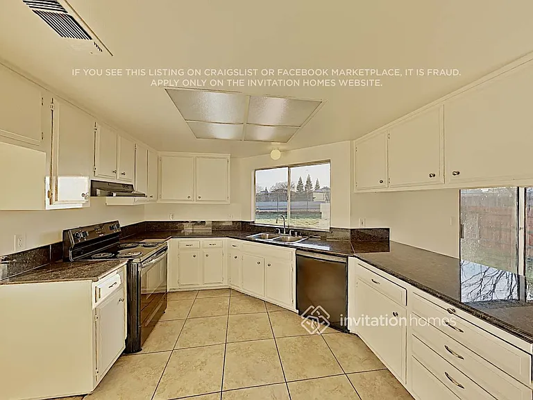 7483 Mandy Dr — Photo 6