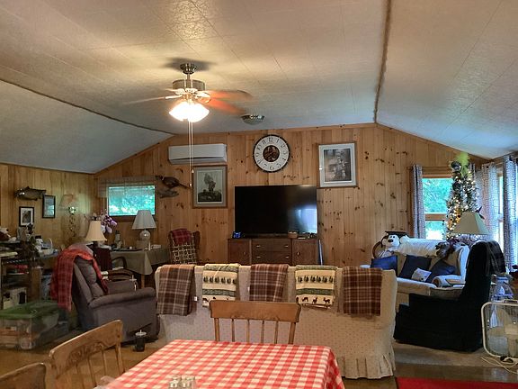 3rd image of 485 E Cottage Road