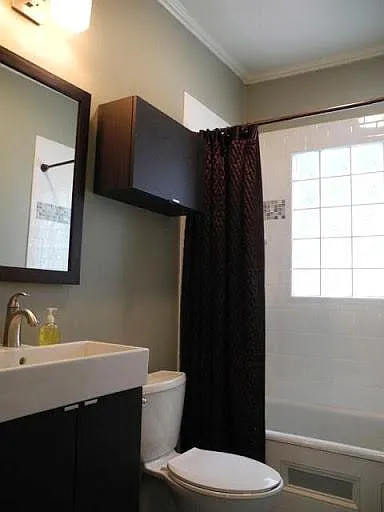 2nd bathroom