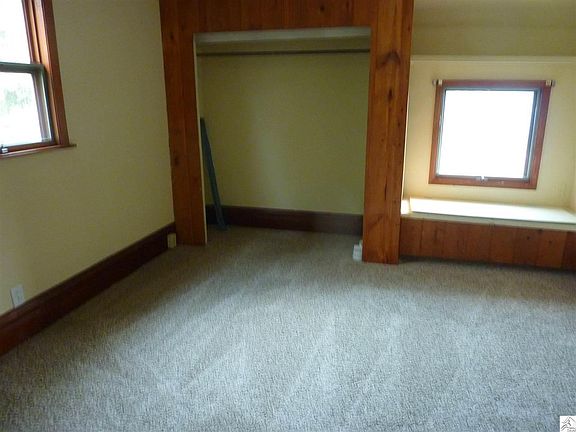 5th image of 226 S 70th Ave W