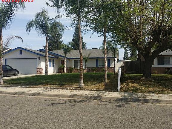 4th image of 690 Sandy Ave