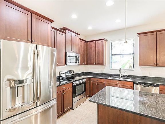 5th image of 11614 Palmetto Pine St
