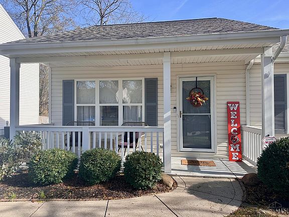 5th image of 1834 Coralberry Ct