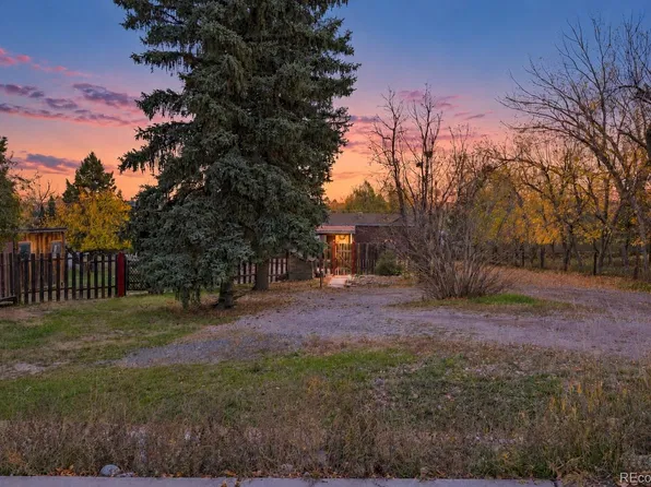 850 S Paddock Street, Elizabeth, CO 80107