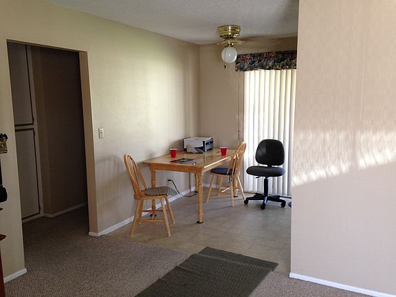 4th image of 595 Kerilyn Ln