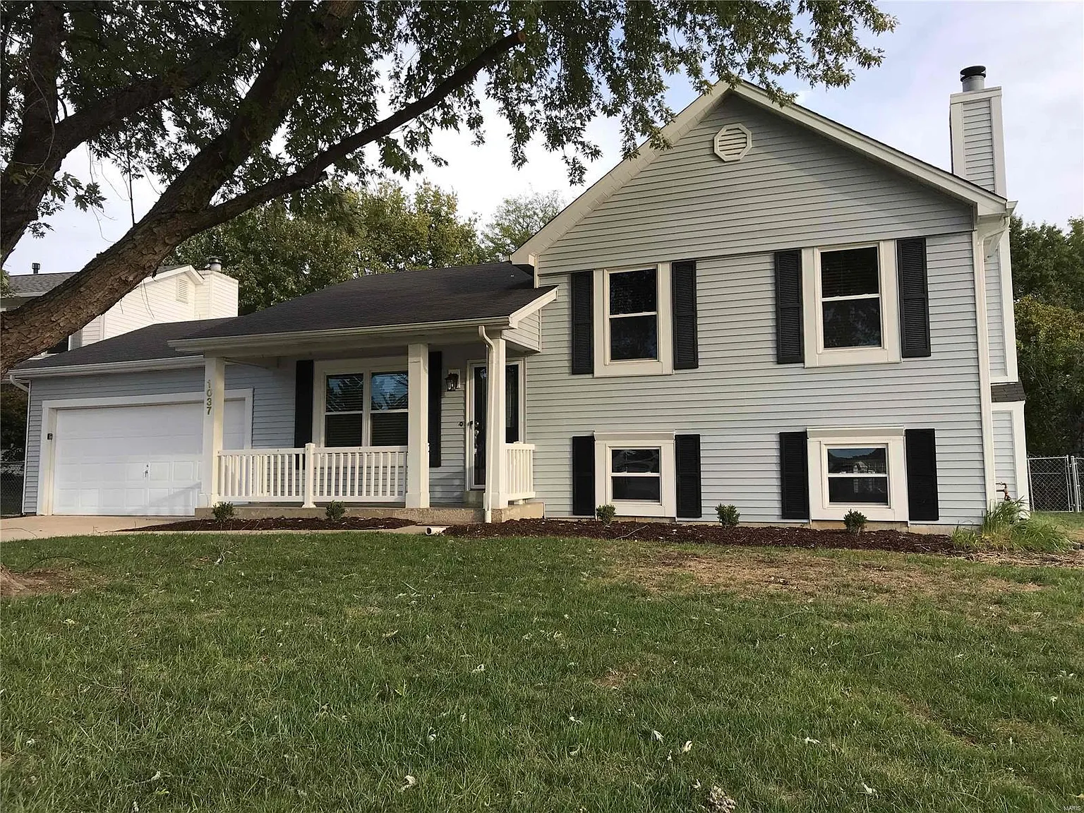 1037 Pegasus Cir photo 1