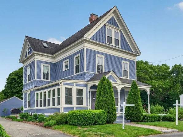 45 Church St #A, North Chelmsford, MA 01863