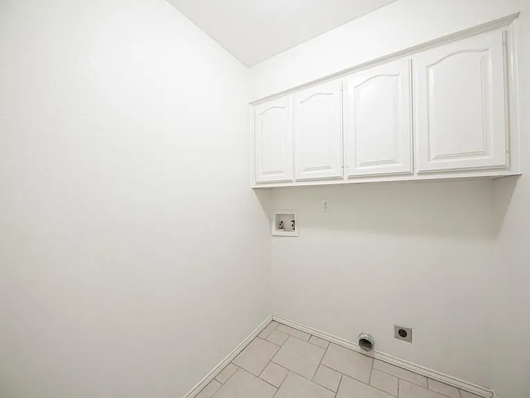 4800 W Wadley Ave — Photo 23