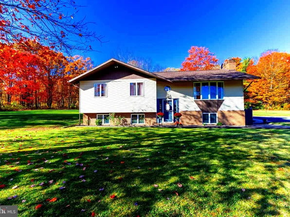 695 Clearfield St, Wallaceton, PA 16876