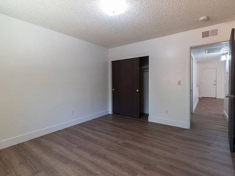 2020-2030 Fulkerth Rd — Photo 12