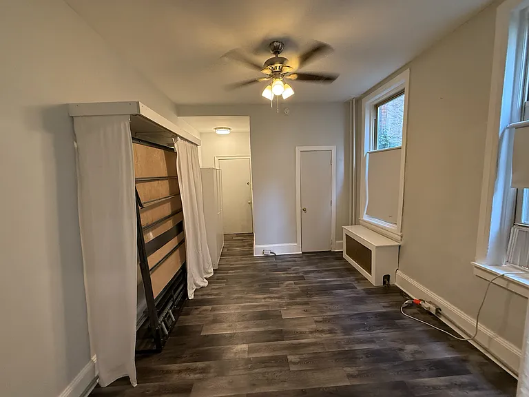 828 Corinthian Ave #1 — Photo 11