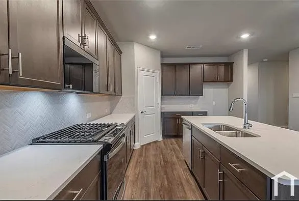 404 Dempsey Dr — Photo 13