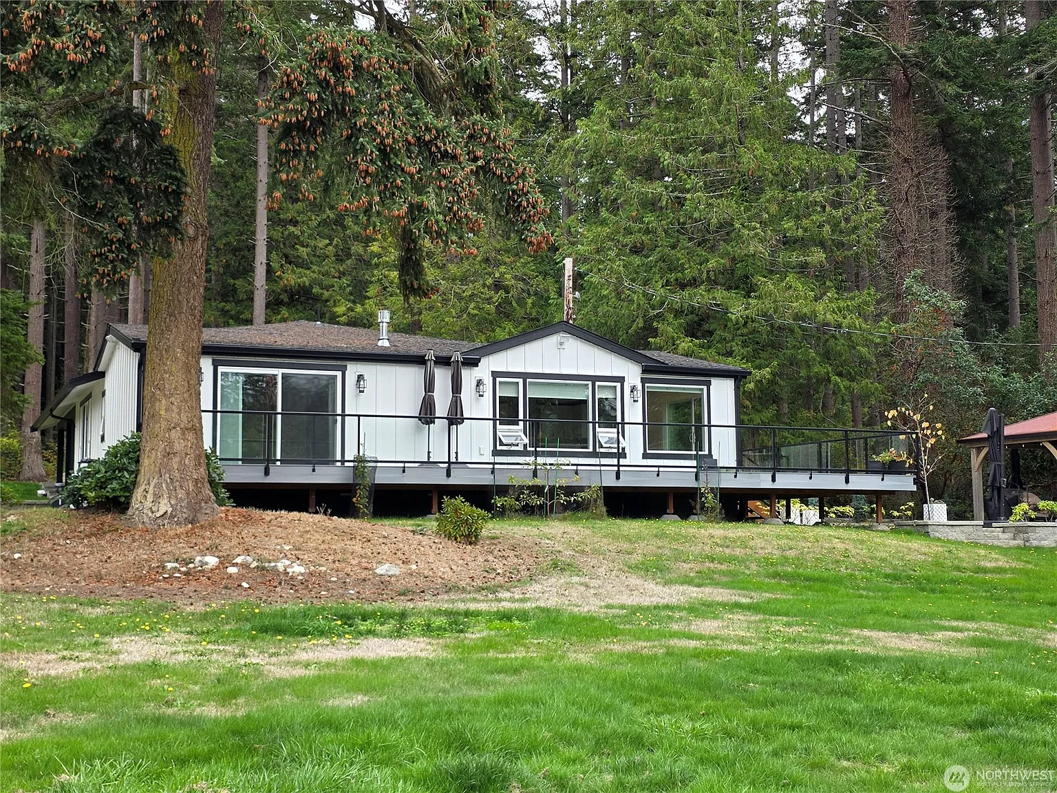 2 bed, 1670 sqft, $3,200 — Photo 3