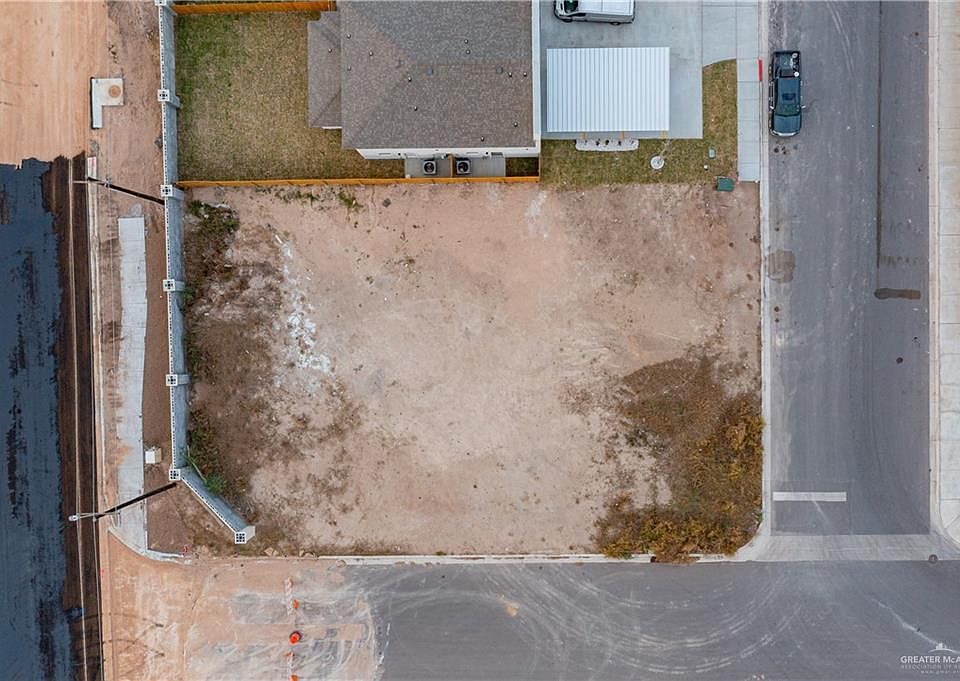 2nd image of 9203 N 59th Ln