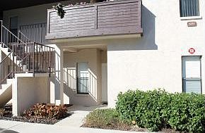 2nd image of 1011 Clearmont St NE Unit 1082