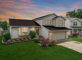 824 Galleon Ln, Elk Grove Village, IL 60007