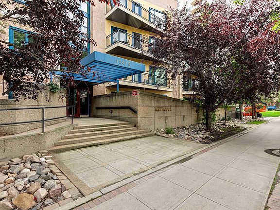 4th image of 11415 100th Ave NW #204