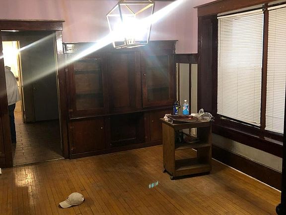 3rd image of 1626 N 38th STREET #1628