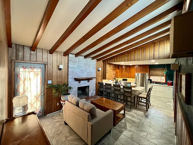 3518 Lynette Dr — Photo 14