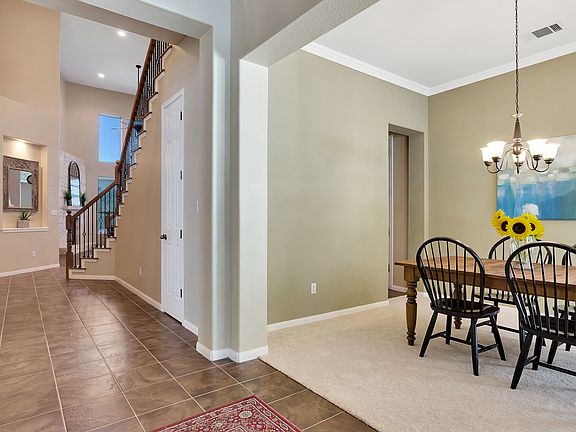 5th image of 3110 Luminoso Ln E