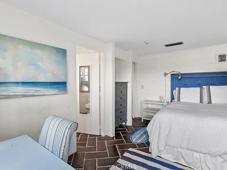 52 Emerald Bay — Photo 29