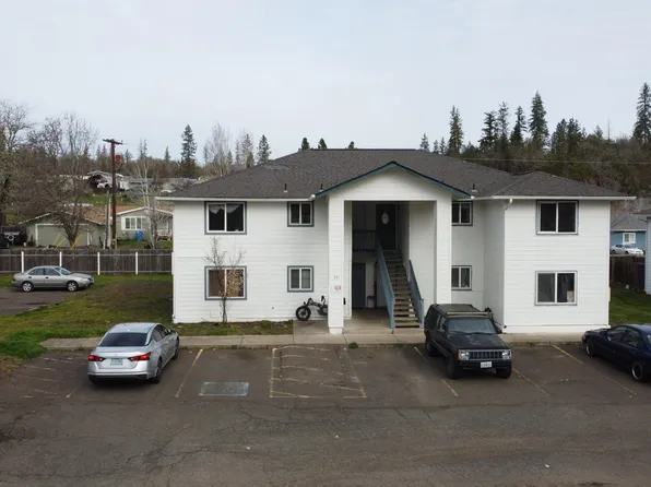 50 Dion Ct, Shady Cove, OR 97539