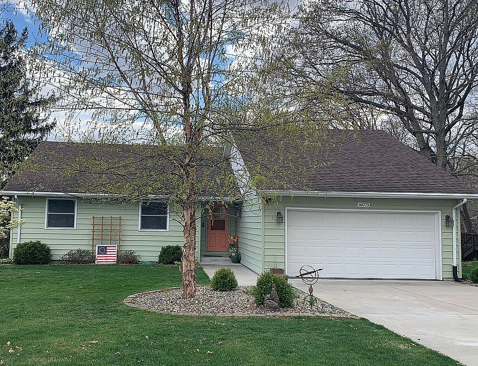 Front entrance, 2 car garage